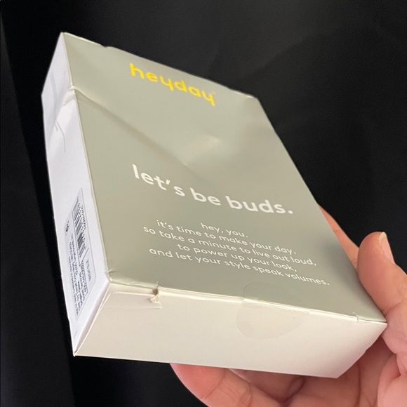 Heyday Blue Wired Earbuds - Picture 3 of 3